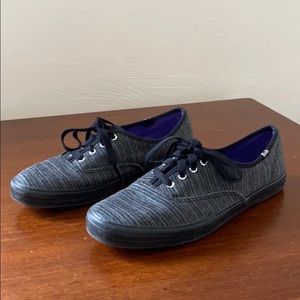 Women’s Keds Shoes Sneakers Black & Gray.  Size 8